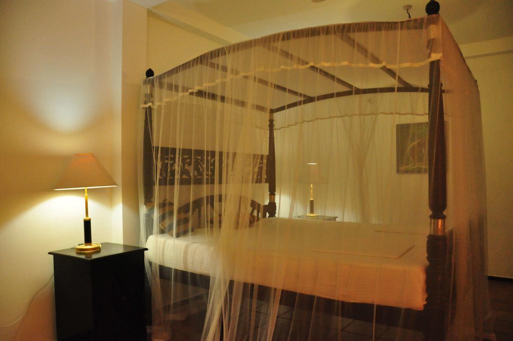 Asantha Guest House Unawatuna Room photo
